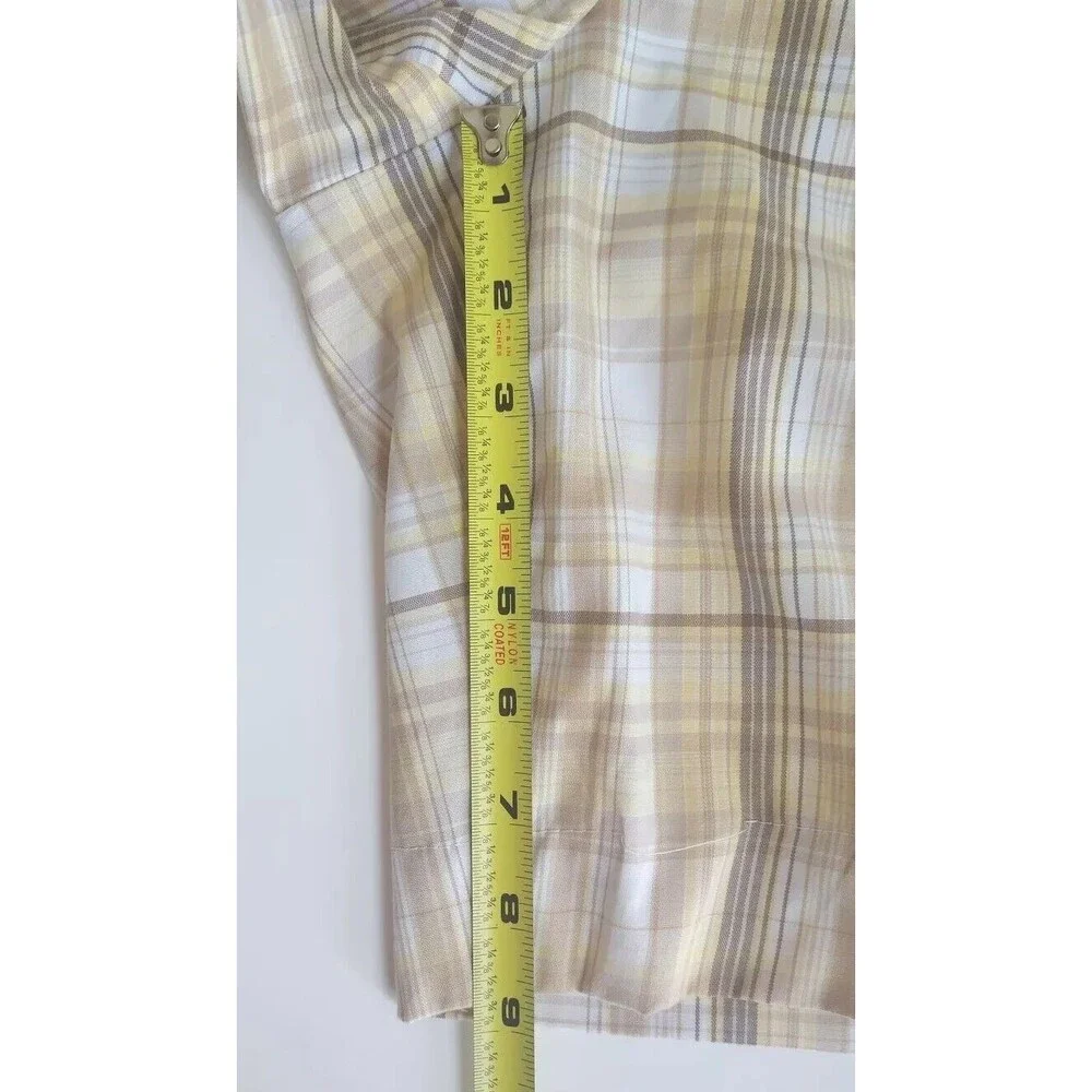 Ladies Izod Golf Cool FX Tan Yellow & White Plaid Shorts 9